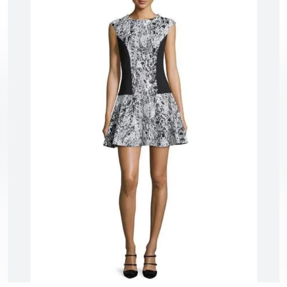 Ted Baker London Mini Dress Sleeveless Snake Jacquard Jersey Size 1 / US 2-4